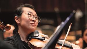 Xiangzi Cao-Staemmler, Violine (Foto: Astrid Karger)