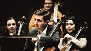 Teodor Rusu, Violoncello (Foto: Lena Semmelroggen)