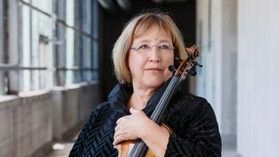 Reinhilde Adorf, Viola (Foto: Lena Semmelroggen)