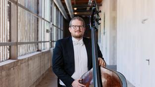 Lukas Rudolph, Kontrabass (Foto: Lena Semmelroggen)