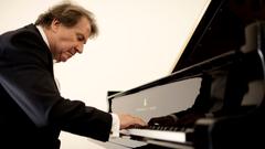 Rudolf Buchbinder, Klavier (Foto: Marco Borggreve)