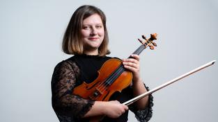 Hildegarde Fesneau, Konzertmeisterin (Foto: Jean m. Lafffitau)