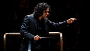 Kerem Hasan, Dirigent (Foto: Tristan Fewings)