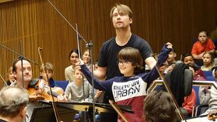 Musik für kleine Ohren mit Pietari Inkinen (Foto: Isabelle Girard)