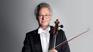 Stefan Panzer, Violoncello (Foto: Werner Richner)